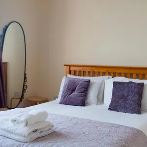 Apartment Stunning Castle View, Edinburgh