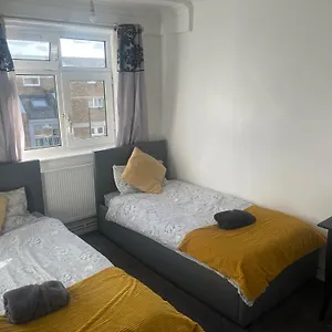 london-budget-maisonette.cambridgehotelsuk.com/