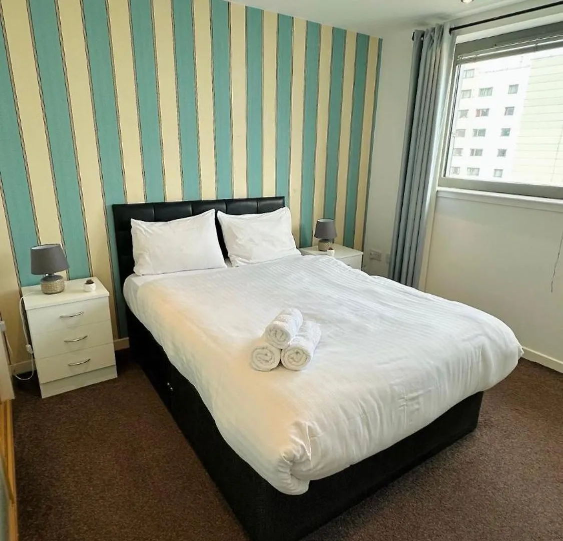Britannia Apartments EDI 0*,